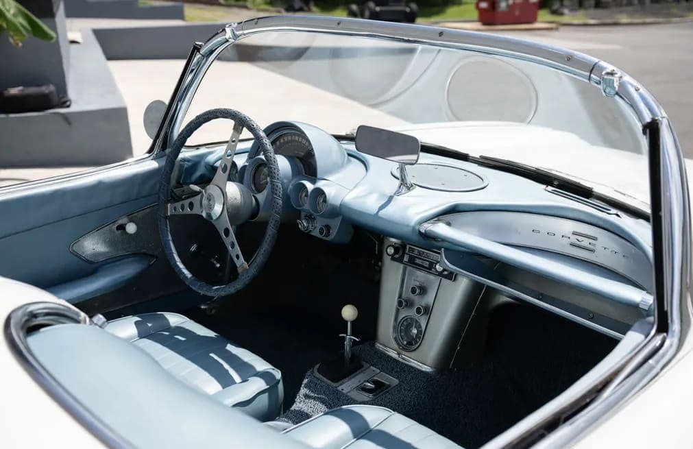 1960 Chevrolet Corvette 283/250 Fuelie, view