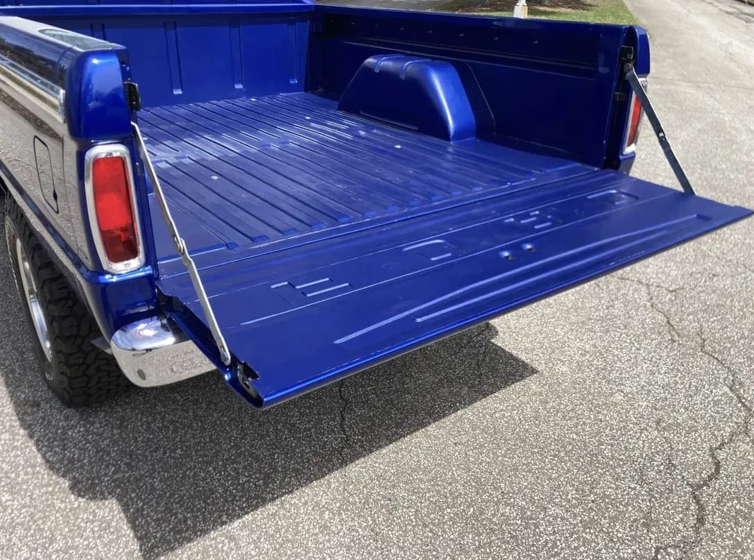 1966 Ford F-100 Custom Cab 4×4, view