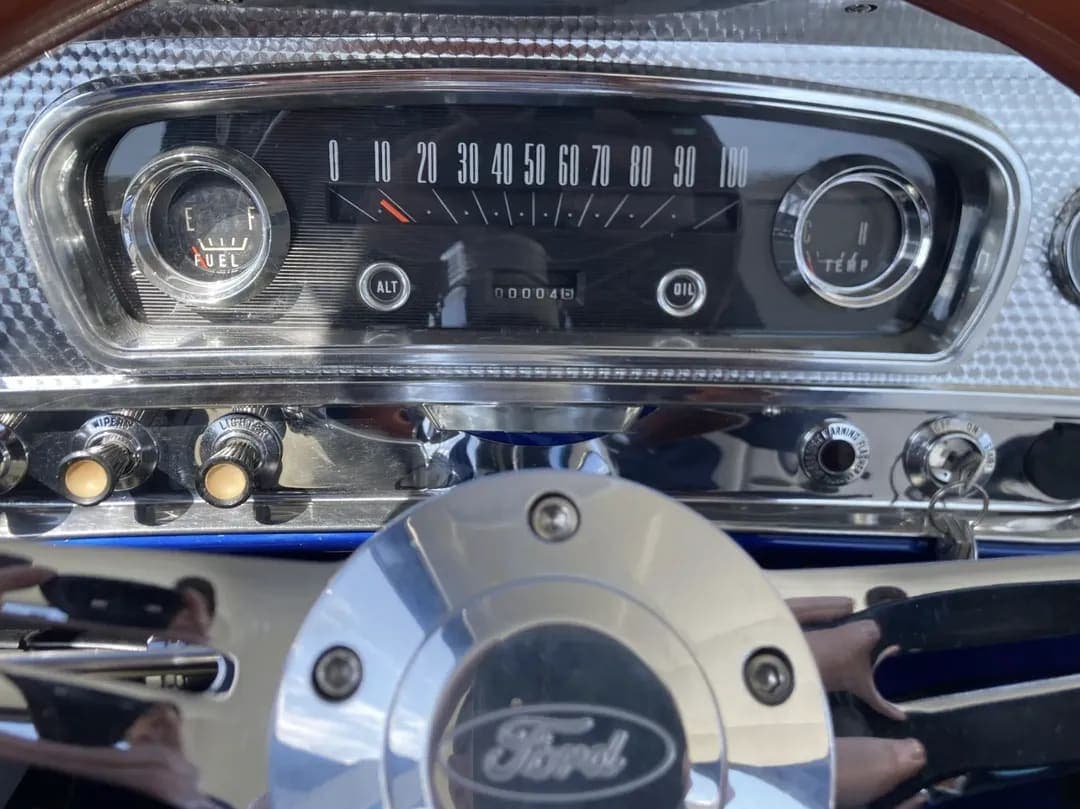 1966 Ford F-100 Custom Cab 4×4, view