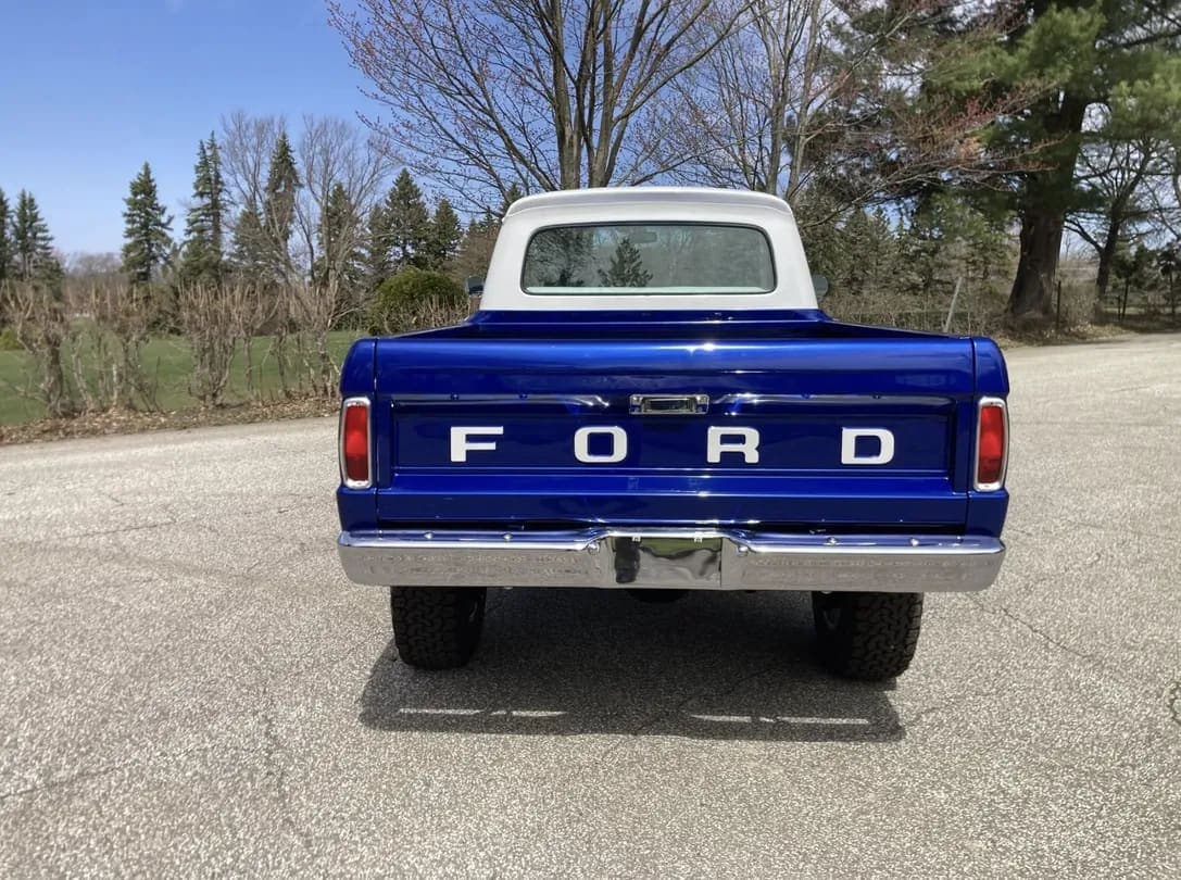 1966 Ford F-100 Custom Cab 4×4, view