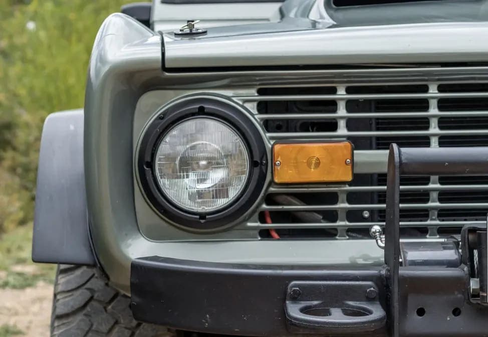 1972 Ford Bronco 302 5-Speed, view