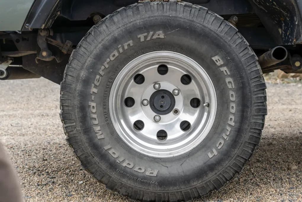 1972 Ford Bronco 302 5-Speed, view