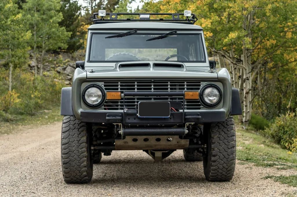 1972 Ford Bronco 302 5-Speed, view