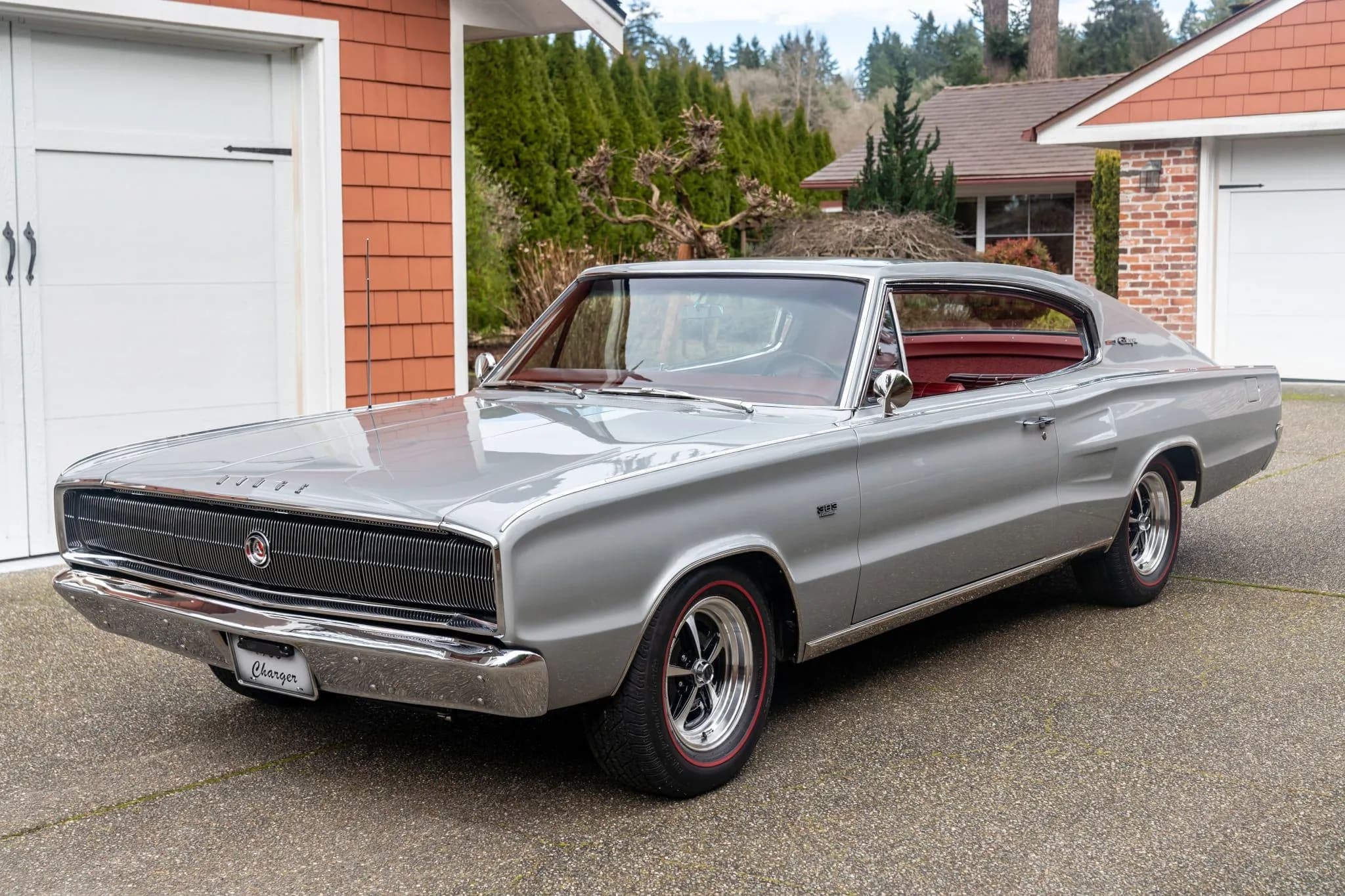 1966 Dodge Charger 383 exterior