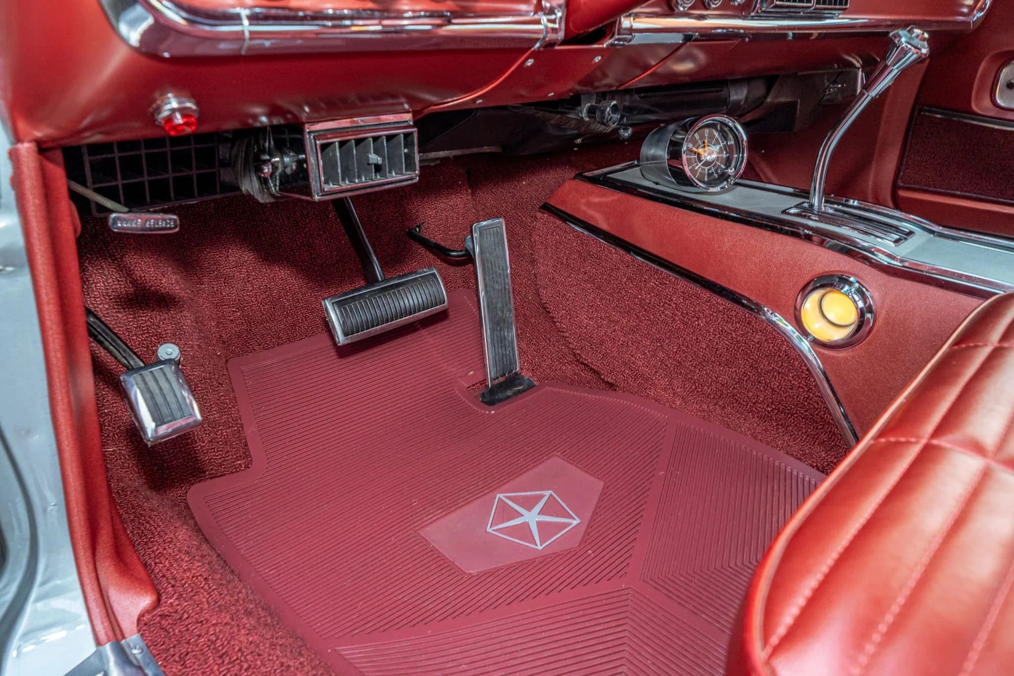 1966 Dodge Charger 383, view