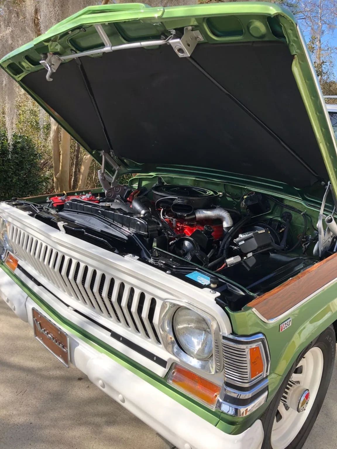 1970 Jeep Wagoneer 4×4, view