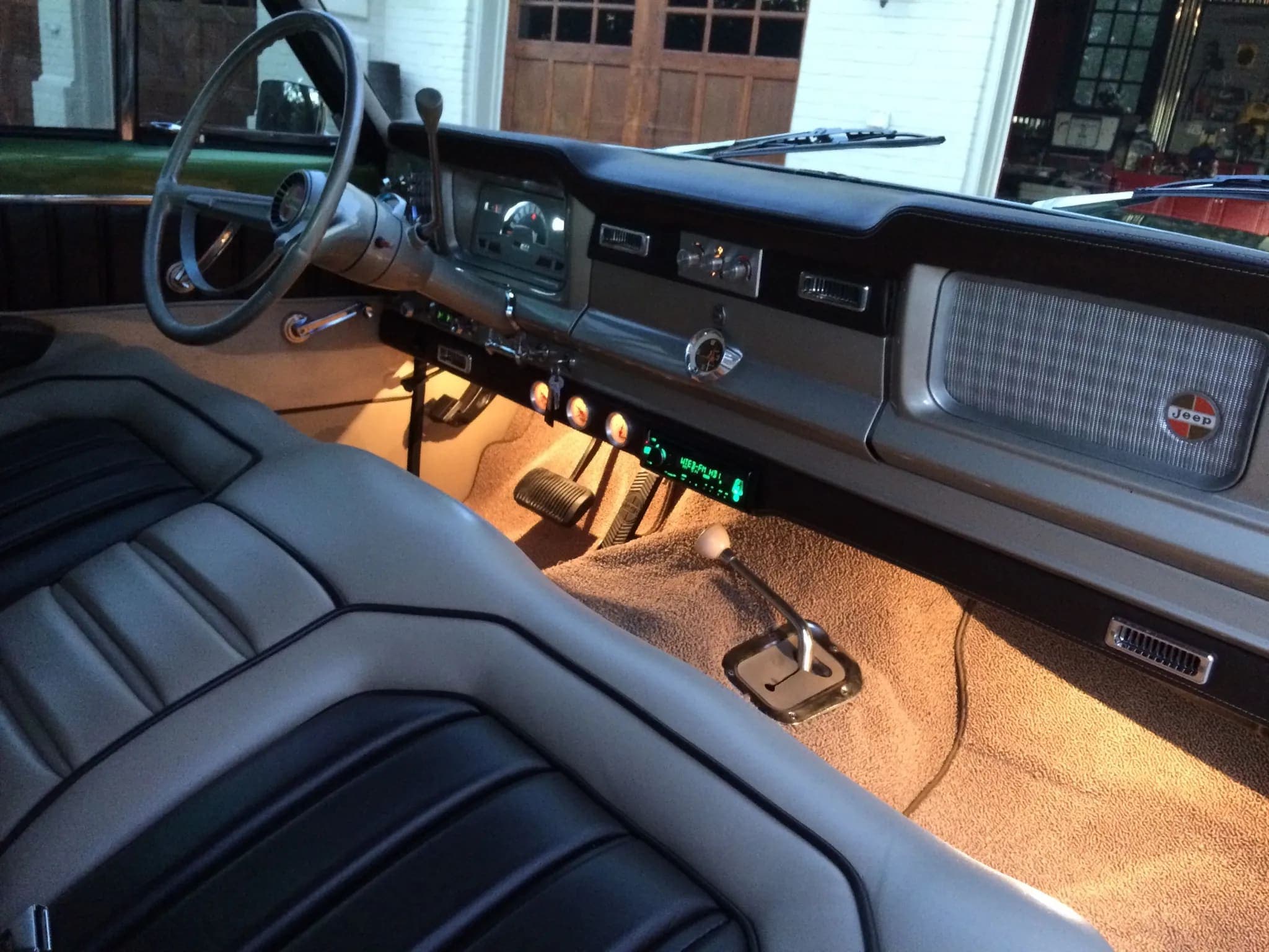 1970 Jeep Wagoneer 4×4, view