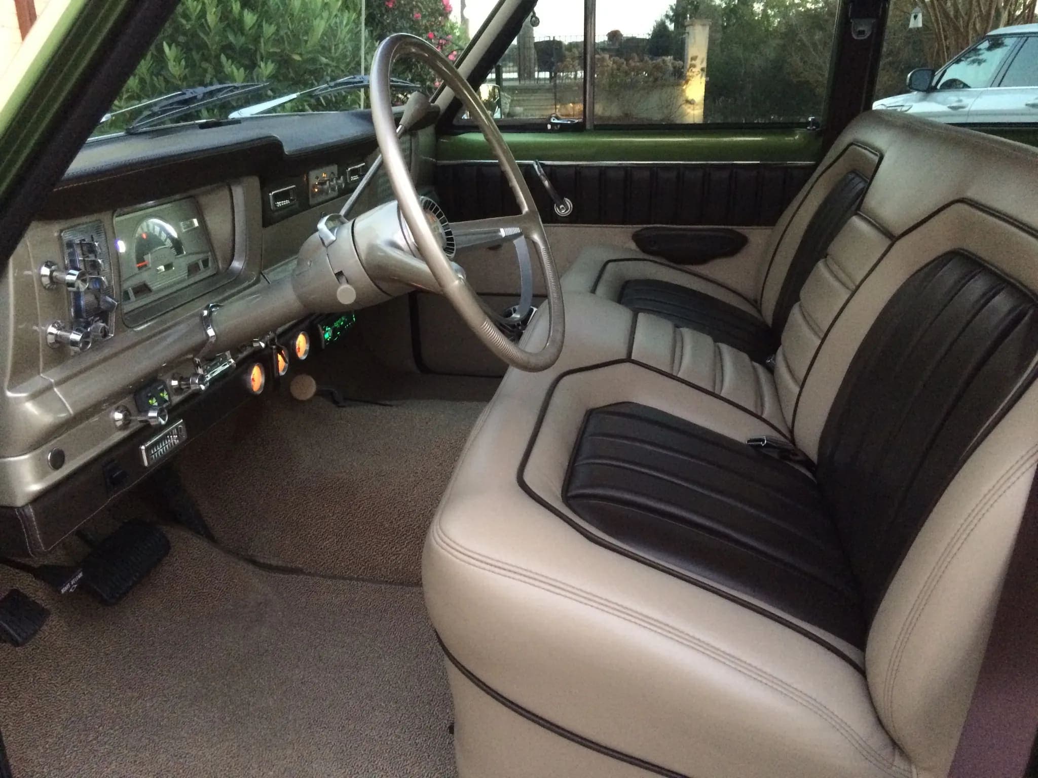 1970 Jeep Wagoneer 4×4, view