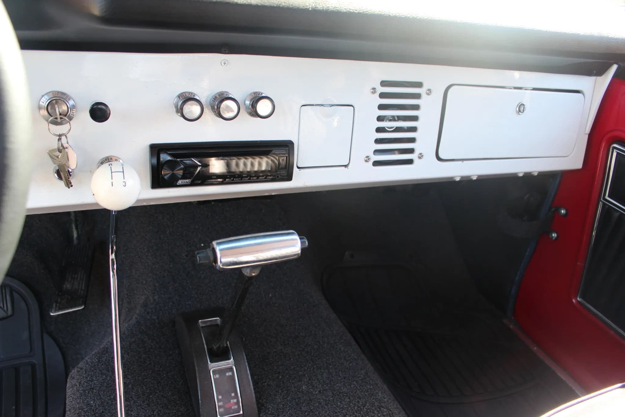 1972 Ford Bronco Bill Stroppe Baja Tribute, view